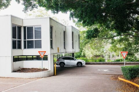 Parking at billylids therapy Newmarket clinic